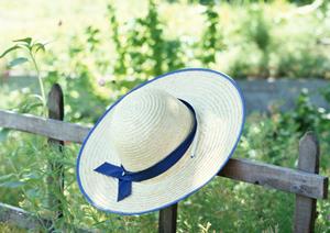 2025年最新版：フードなしパーカーの選び方とコーデ術 | 快適さとスタイルを両立させるポイント